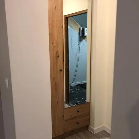 Przystanek 公寓 卡尔帕奇